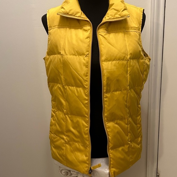 Lands' End Jackets & Blazers - Yellow Lands End puffer vest size Small